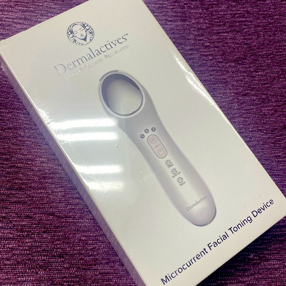 Dermalactives microcurrent facial toning device